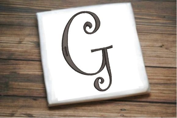Elegant G Monogram for Holiday Embroidery